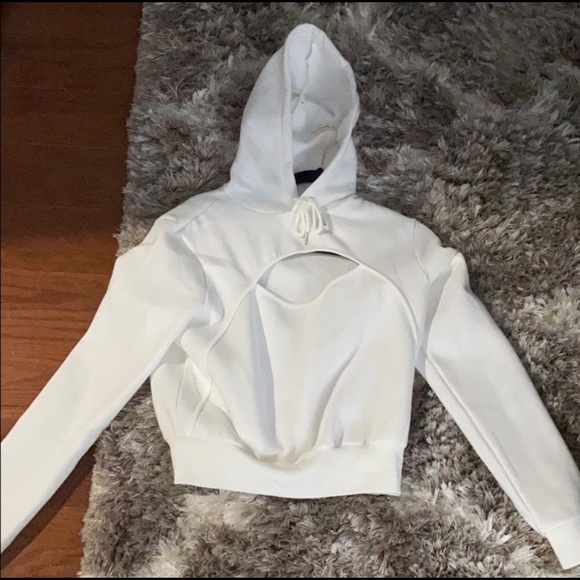 Cropped Sweatshirt w/Cleavage Cutouts - Picture 2 of 3